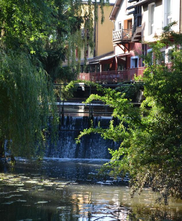 Georges Blanc Parc & Spa Hotel Vonnas Exterior photo